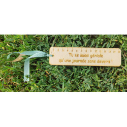 Marque-page règle en bois personnalisée – Cadeau fin d’année scolaire