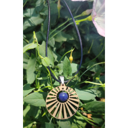 Pendentif bois & sodalite – Expression et clarté mentale